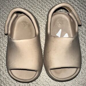 Baby Yeezy Slides